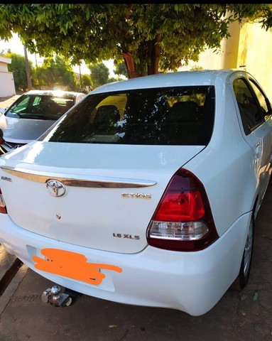 VEICULO: TOYOTA ETIOS 1.5 XLS SEDAN EM PERFEITO ESTADO