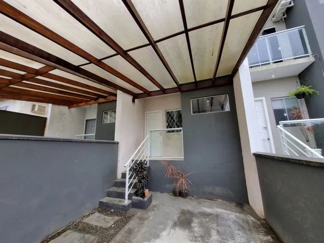 Casa residencial com 2 quartos para alugar por R$ 1500.00, 63.22 m2 - SANTA CATARINA - JOI