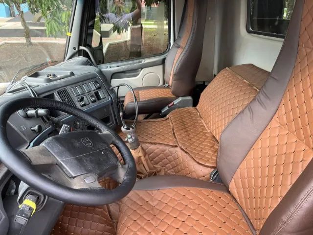 Caminhão Volvo FM 440 6x4 Prancha - Foto 2