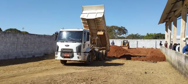 Mercedes-Benz L1621 Caçamba Topzera Anapolis GO - Caminhões usados