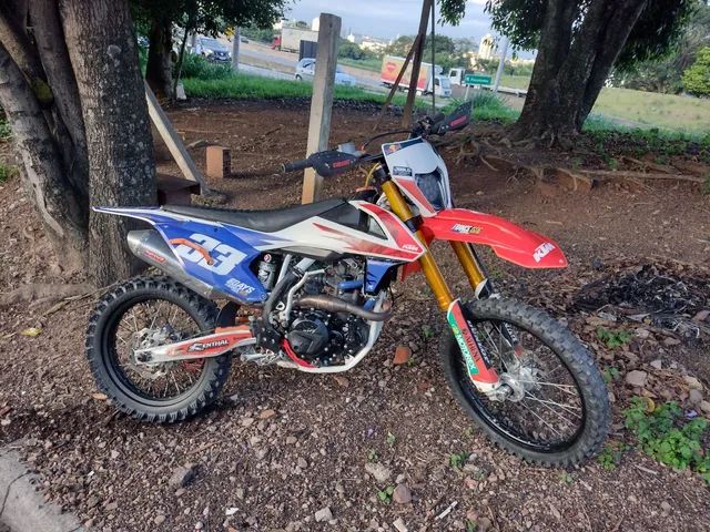 Motocicleta Cross MXF 250cc-TS 2T Branca 200M2T