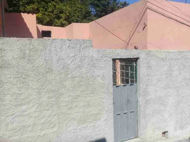VENDA - Casa em Vila - Bairro Solimões
