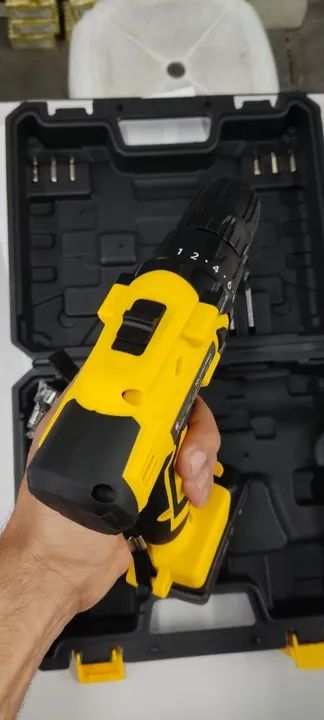 Parafusadeira  12v a bateria - Foto 5