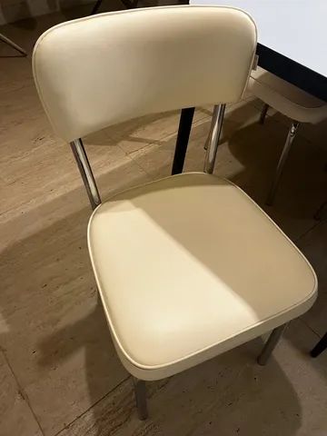 Mesa Tok Stok cinquentinha  - Foto 4