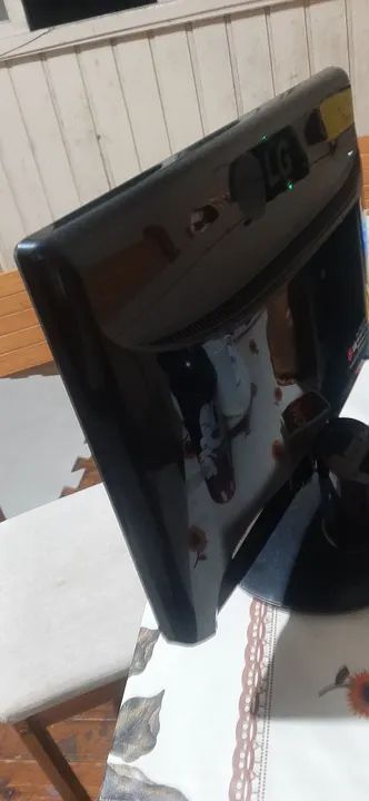 Monitor LG 19 polegadas - Foto 2