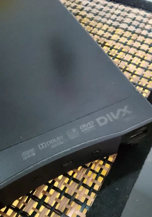 DVD PLAYER MP3 DIVX - LG DP122<br>
