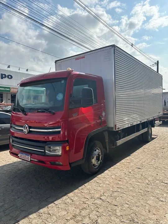 VW 9.170 Prime com baú alongado 