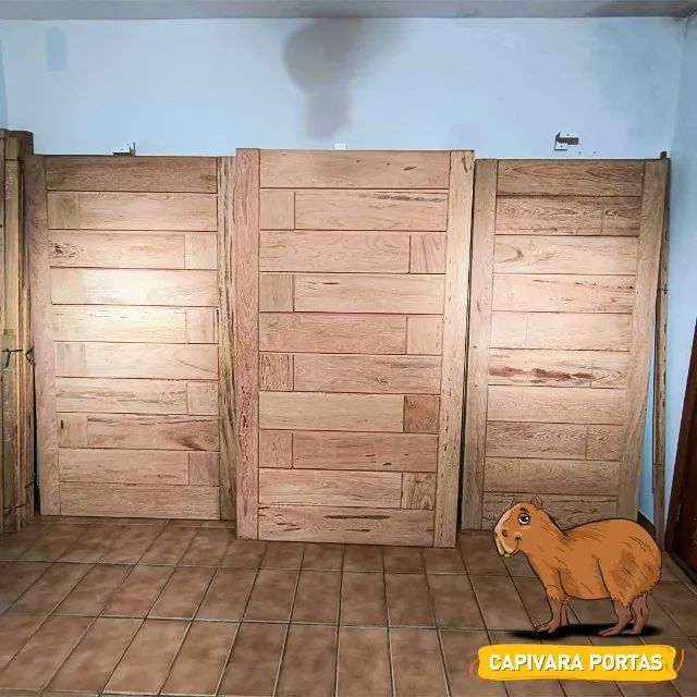 Porta Pivotante Tijolão de Madeira Maciça de Cedro ou Angelim 