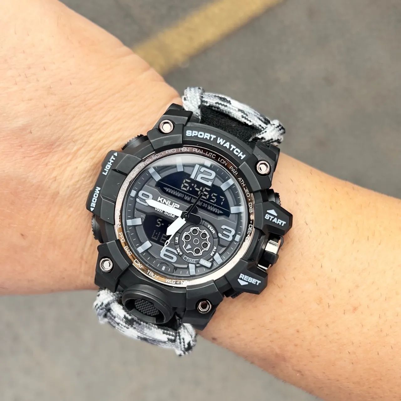 Relógio Esportivo com Pulseira Multifunção - Foto 6