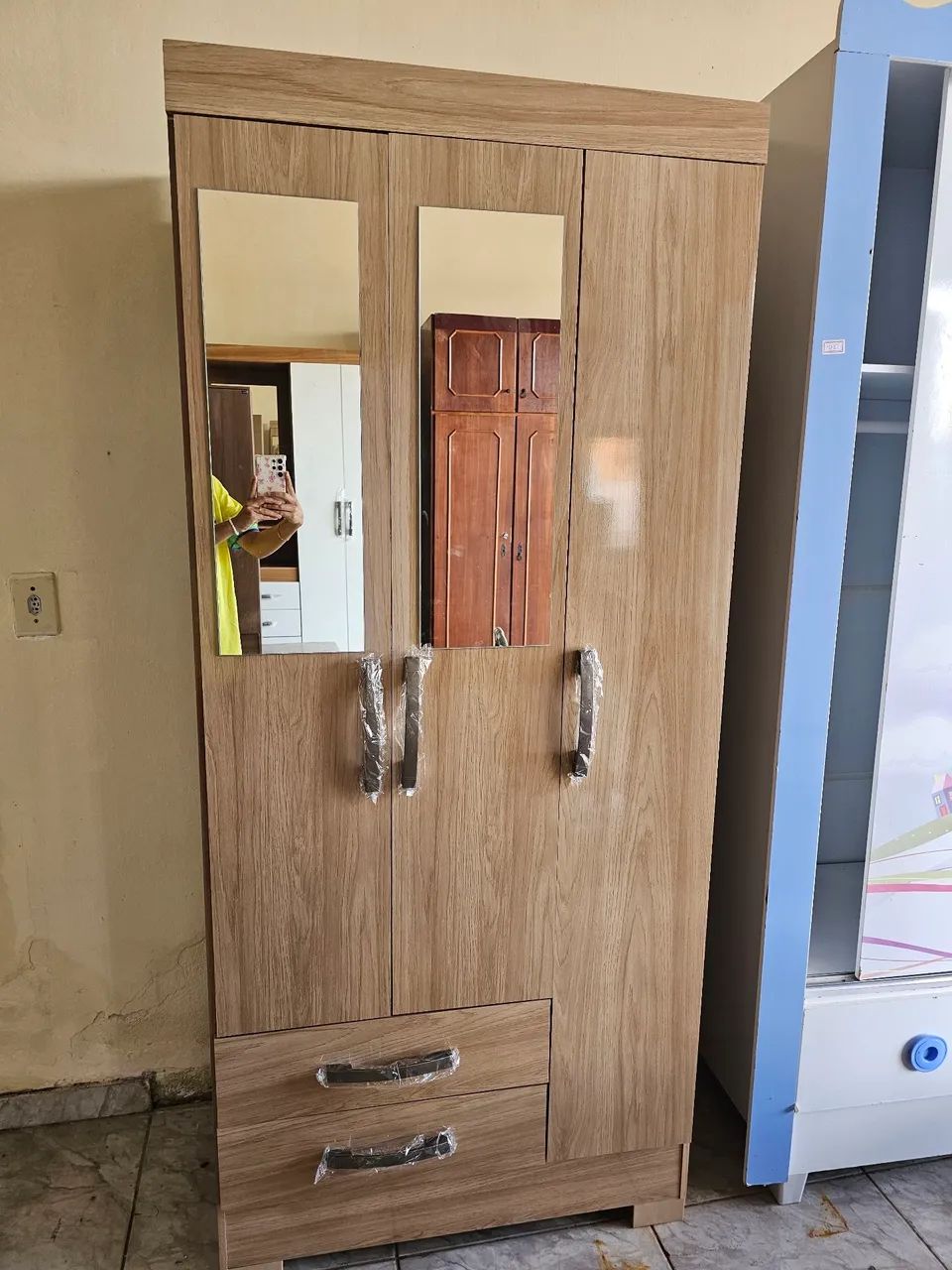 Guarda-Roupa com Espelho novo - Foto 2