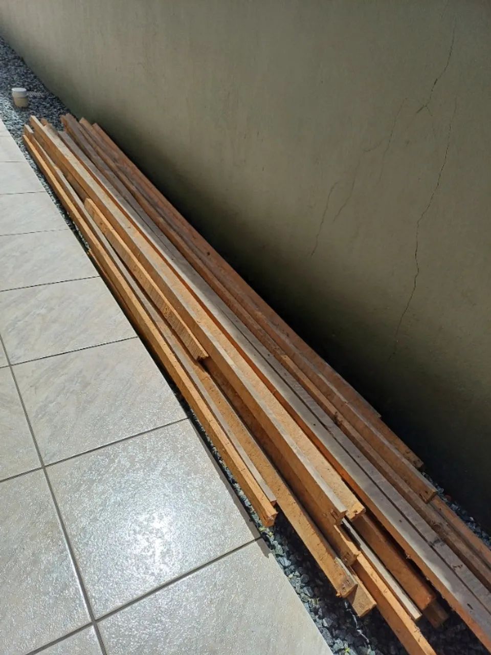 Sarrafo de telha de cambara usado