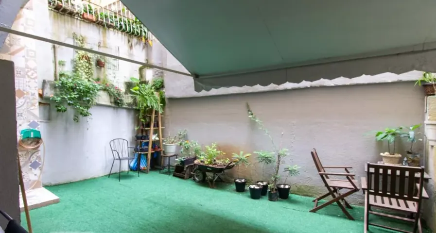 Apartamento tipo casa em Laranjeiras