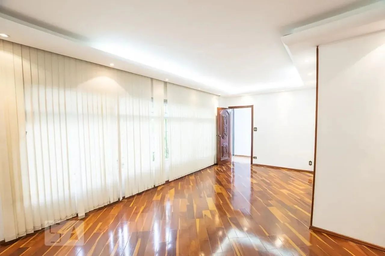 Casa à Venda - Chácara Inglesa, 4 Quartos, 210 m2