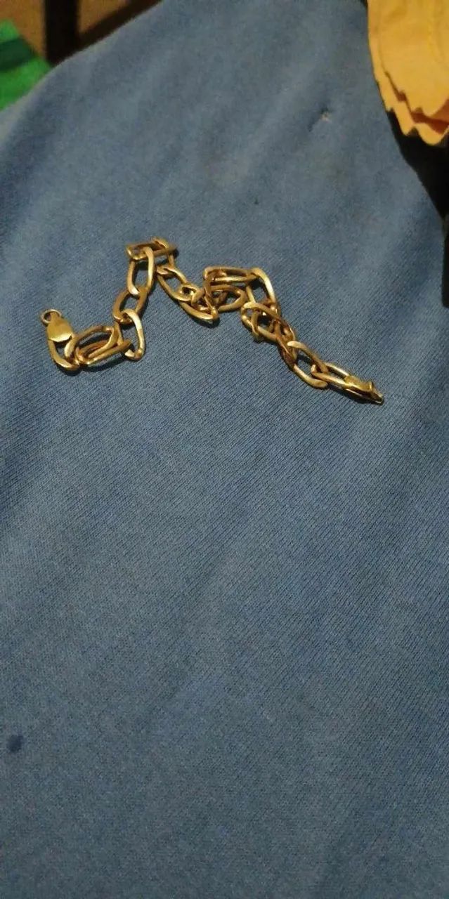 Pulseira folheada a ouro <br>Folheada recentemente <br>ACEITO proposta <br>Chama que dá negócio