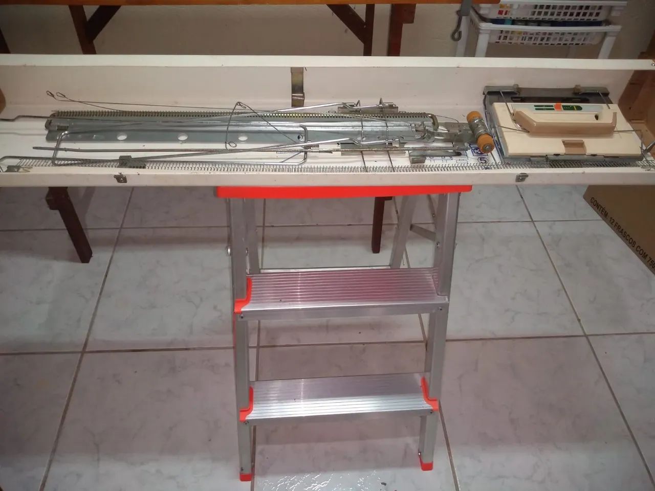 Duas Máquinas de tricô Elgin - Foto 2