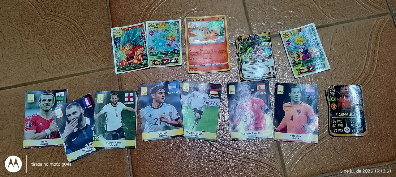 Cartas De futebol, One-piece, DBZ, Clash royale , Pokemon