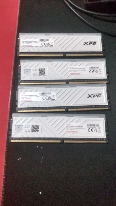 Kit 4x8GB Memória RAM XPG DDR4 3200MHz - Novo