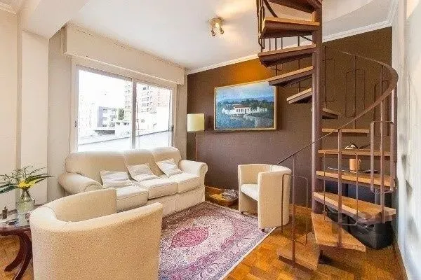 Vende-se excelente cobertura 3 quartos com suíte e vaga em área nobre e privilegiada próxi