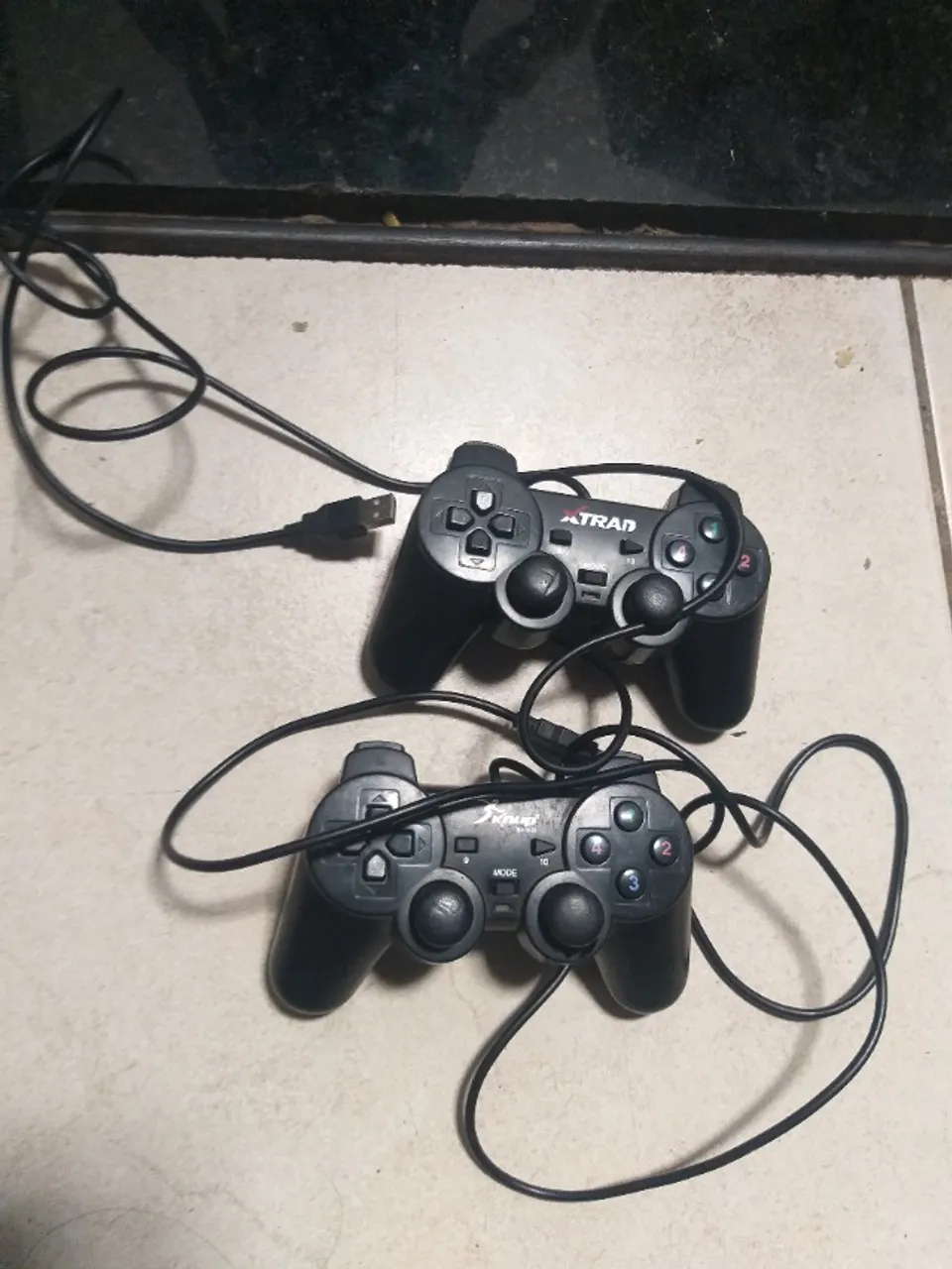 Kit com 2 Controles USB para PC / Notebook - XTRAD ?