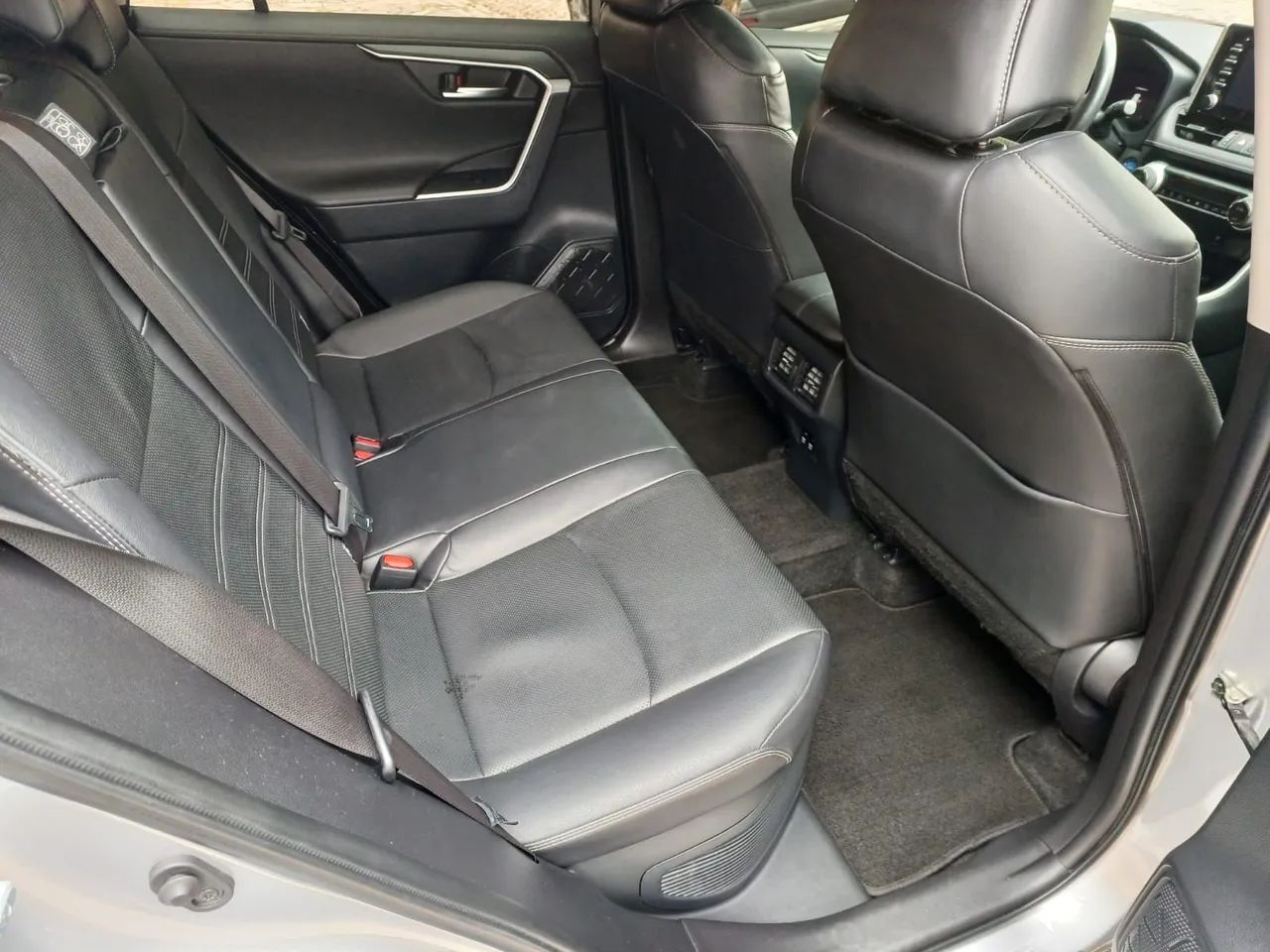 RAV4 2.5 VVT-IE HYBRID S AWD CVT 2019 ÚNICO DONO TODA REVISADA IMPECÁVEL  - Foto 10
