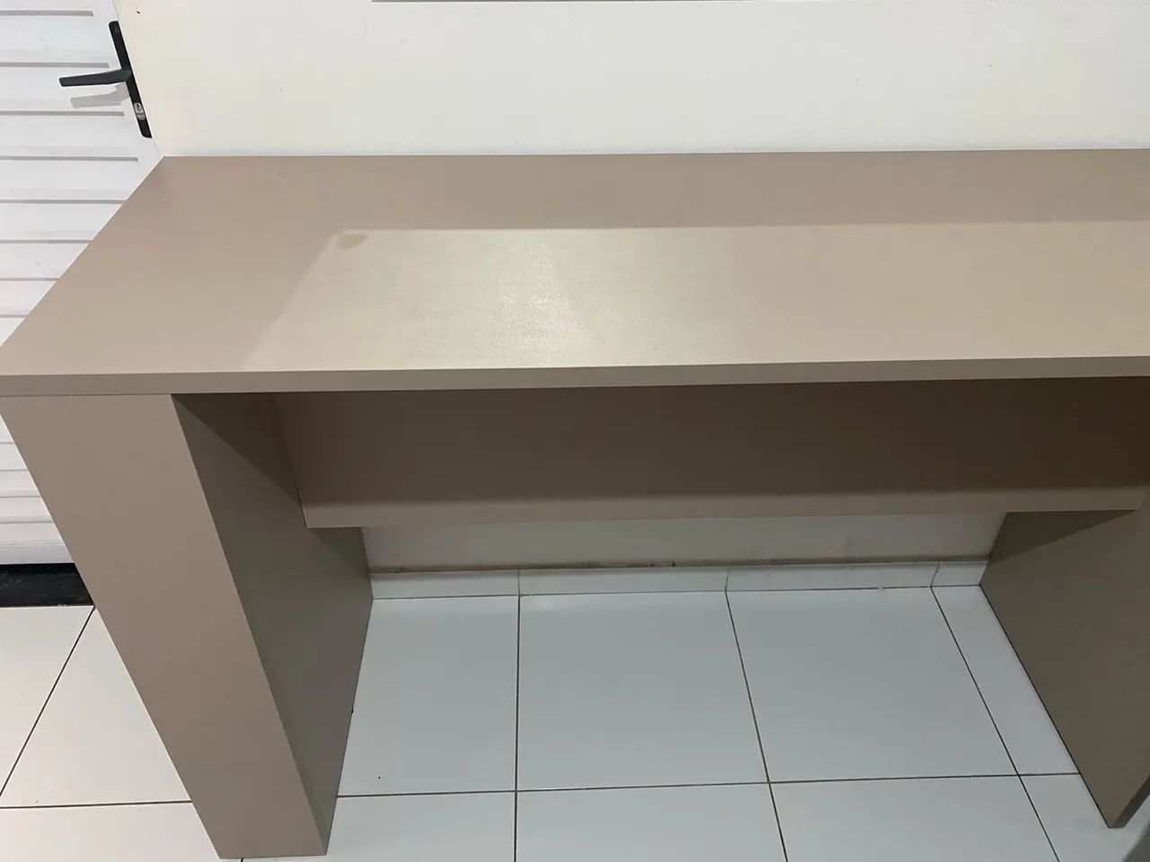 Bancada/mesa de madeira - ótimo estado - Foto 2