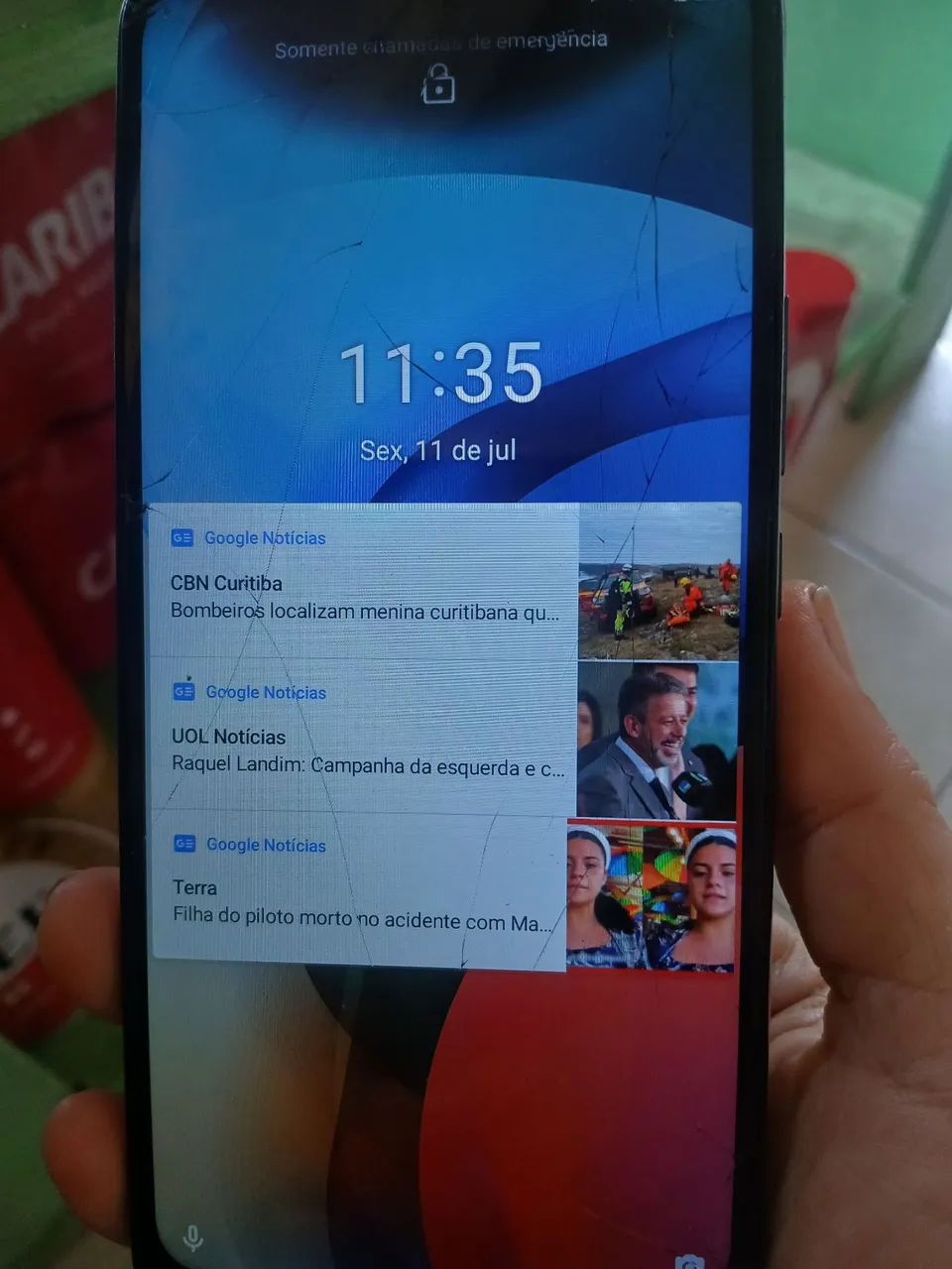 Funciona normal porém o áudio é a ligação são bem baixos e mais pra retirada de peças