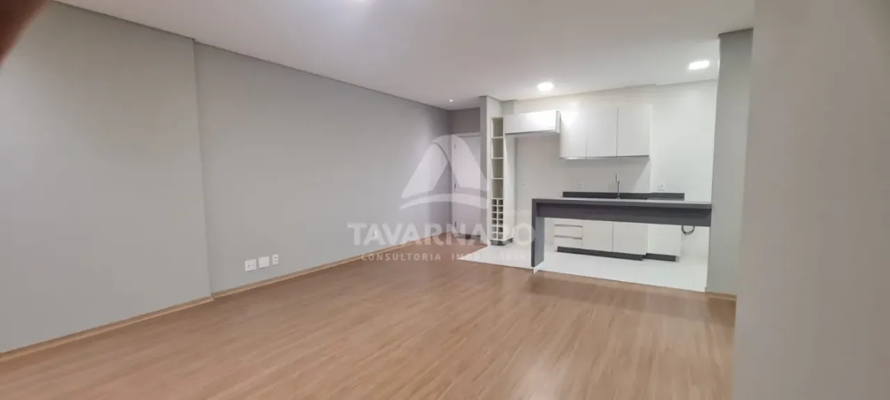 APARTAMENTO ESPAÇOSO E BEM LOCALIZADO!!