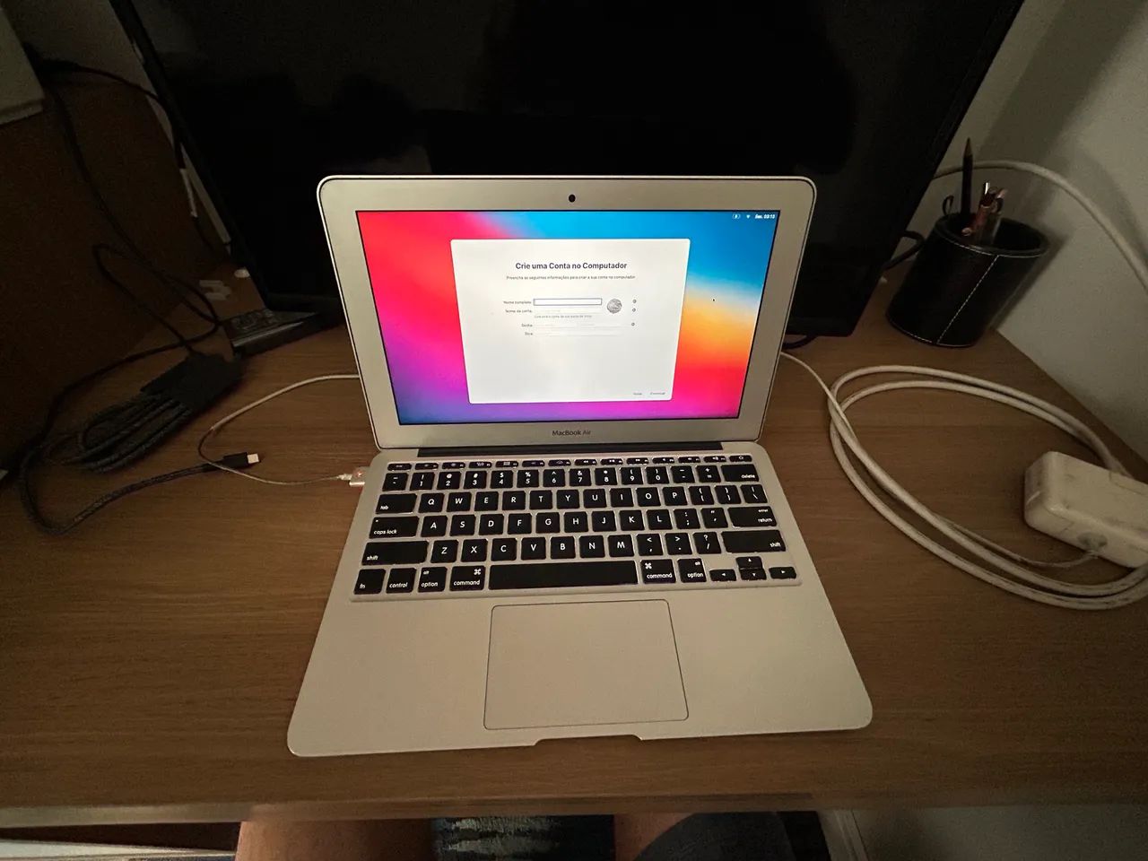 MacBook Air 11インチ・C5／8G／256G／オフィス・W11・箱付 MacBook Air de 11 polegadas - Loja Padrão