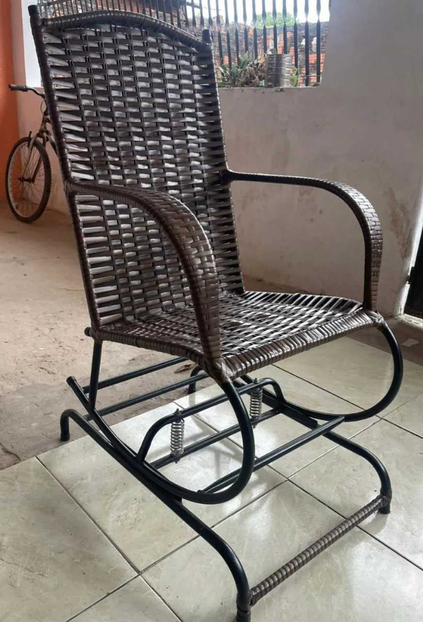 Cadeira de balanço de fibra 
