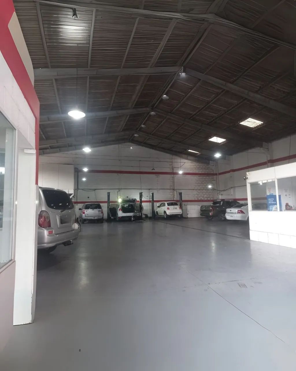 ÓTIMO GALPÃO COM TERRENO MEDINDO 840 M² EM ROÇADO