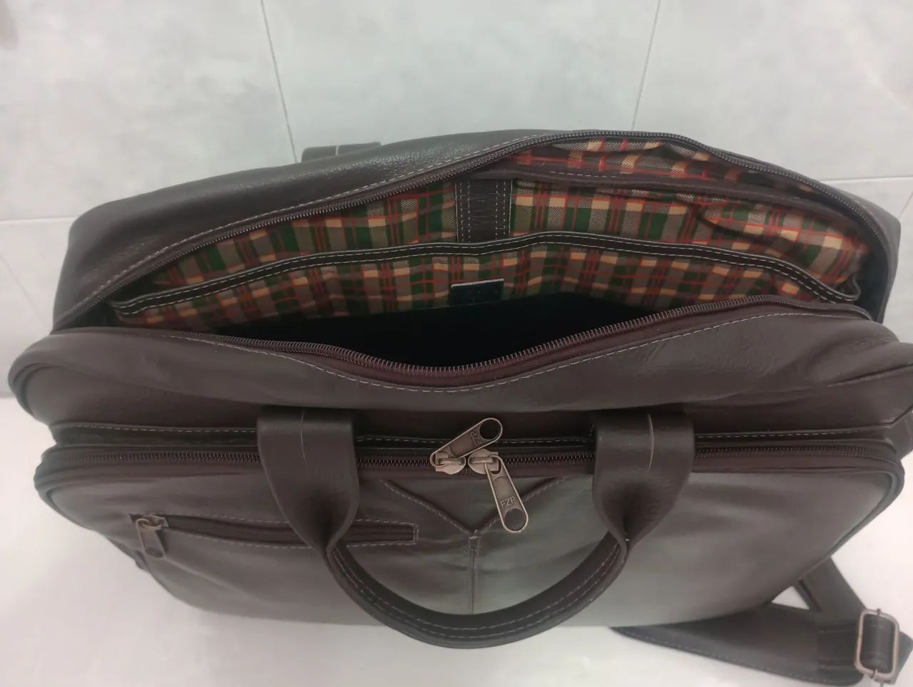 Bolsa Executiva de Couro Marrom - Foto 2