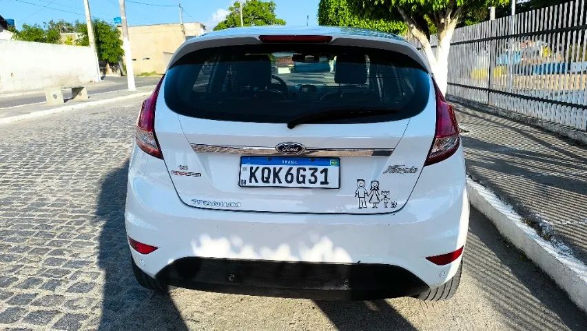 New Fiesta Titanium 1.6 Automático - Foto 4