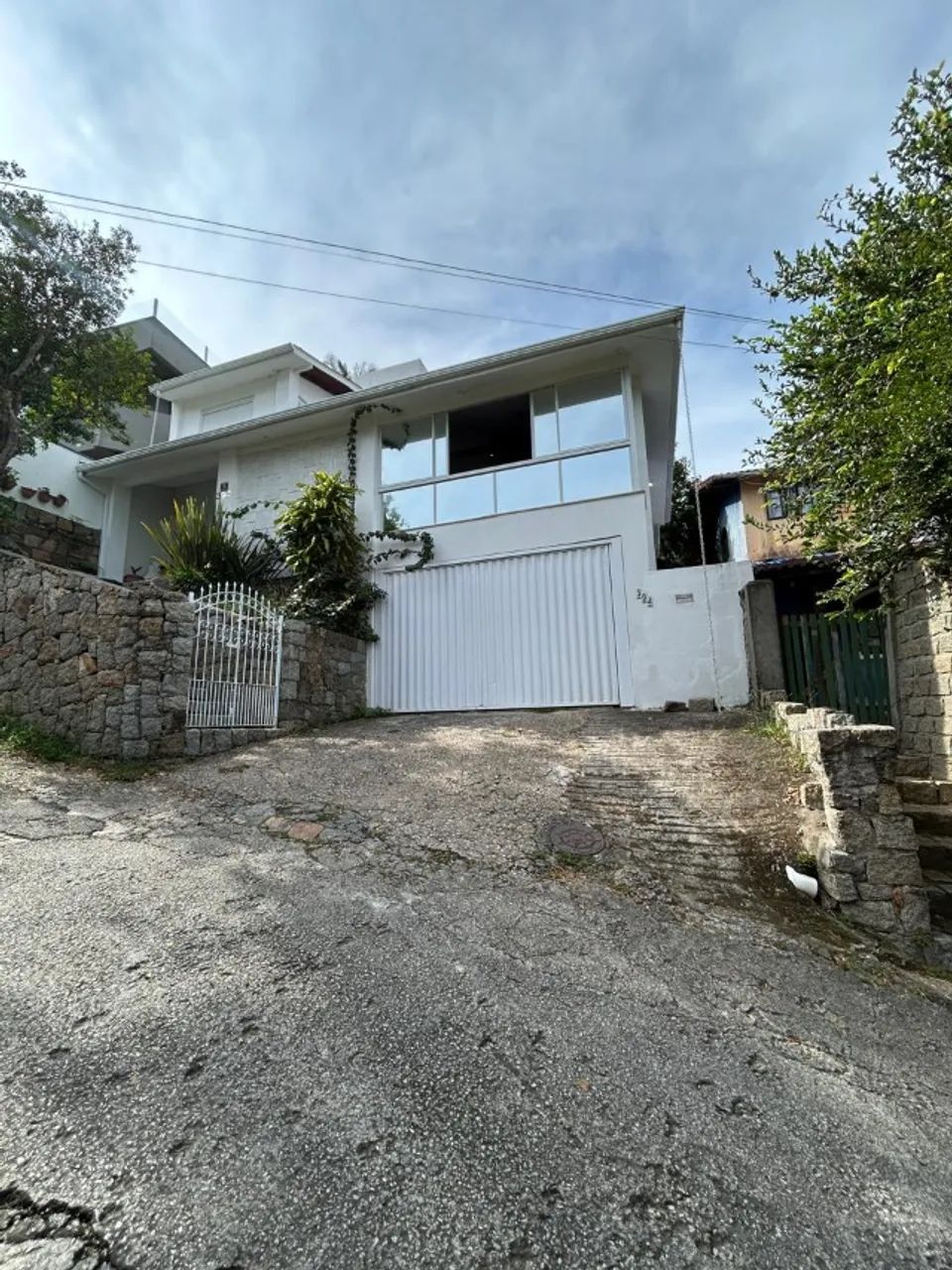 Aluguel de Casa - Sambaqui/ Florianópolis