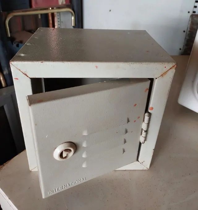 Caixa de telefonia de sobrepor - Foto 2