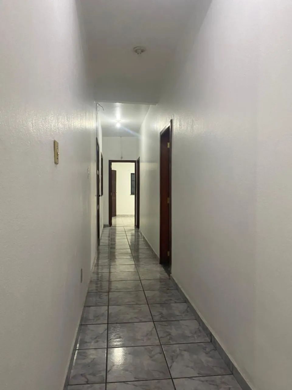 Aluga-se Casa 335 m2 - Empresa, Prefeitura Interior - Parque 10 - Foto 3
