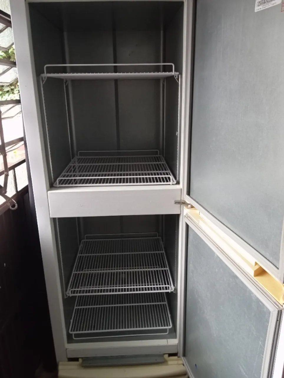 Freezer vertical Gelopar