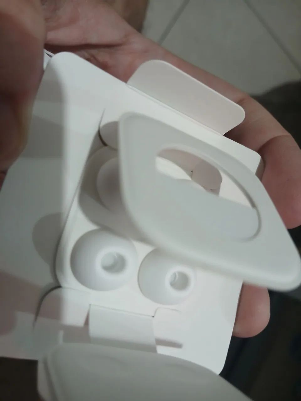 Ponteiras borrachas AirPods Pro 2 Ear Tips (L) tamanho G Originais - Foto 3