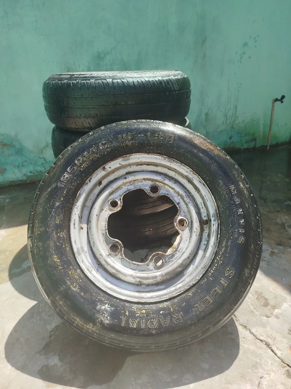 Jogo de rodas + pneus aro 13