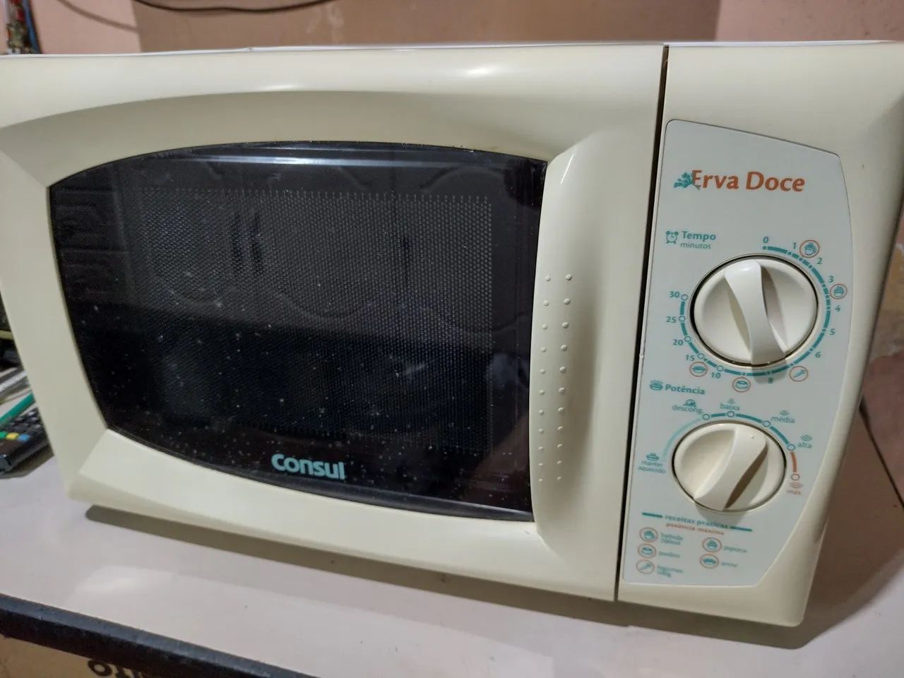 VENDO FORNO MICROONDAS 18L 