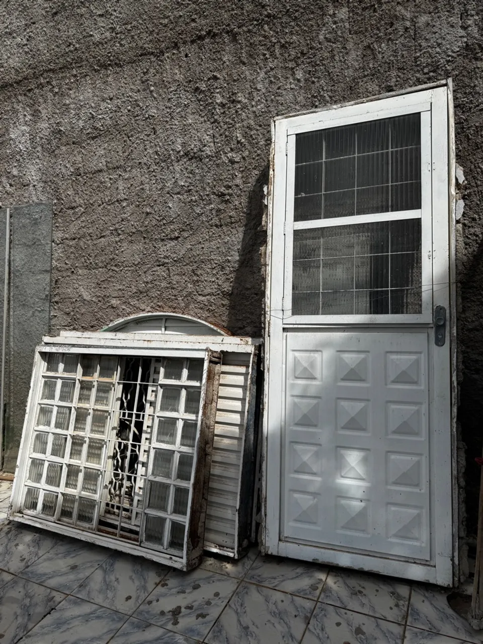 Porta e Janela de Aço com Vidro