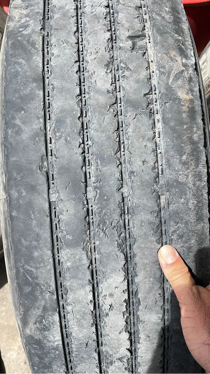 Pneu para caminhão e carreta  - Foto 2