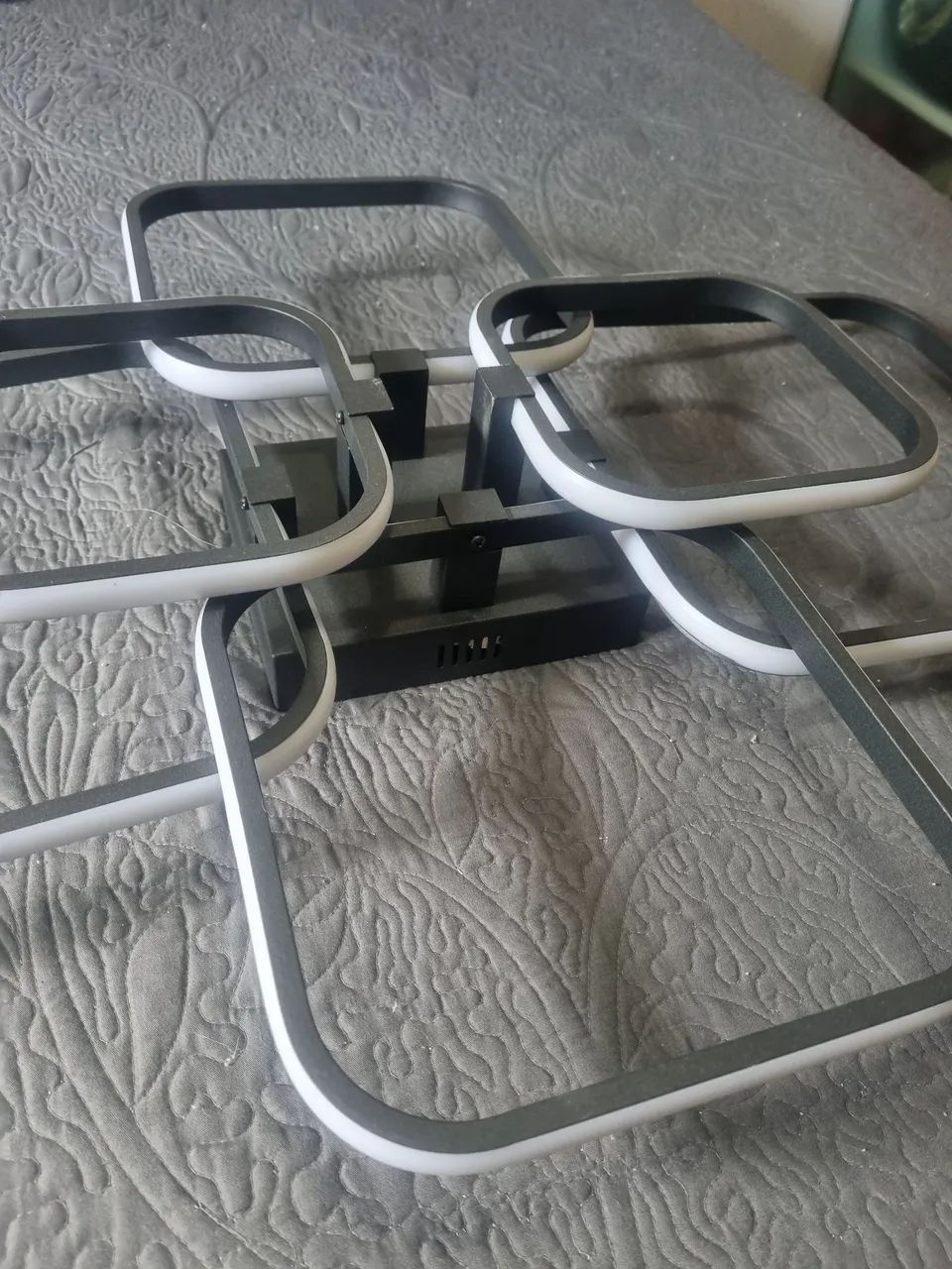 Lustre moderno com design quadrado - Foto 2
