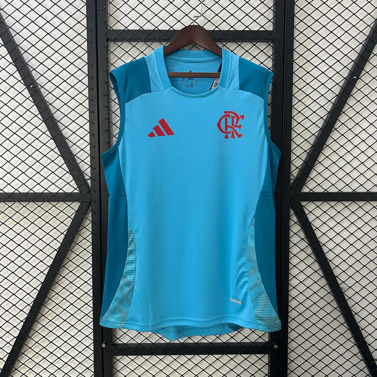 Camisas esportivas