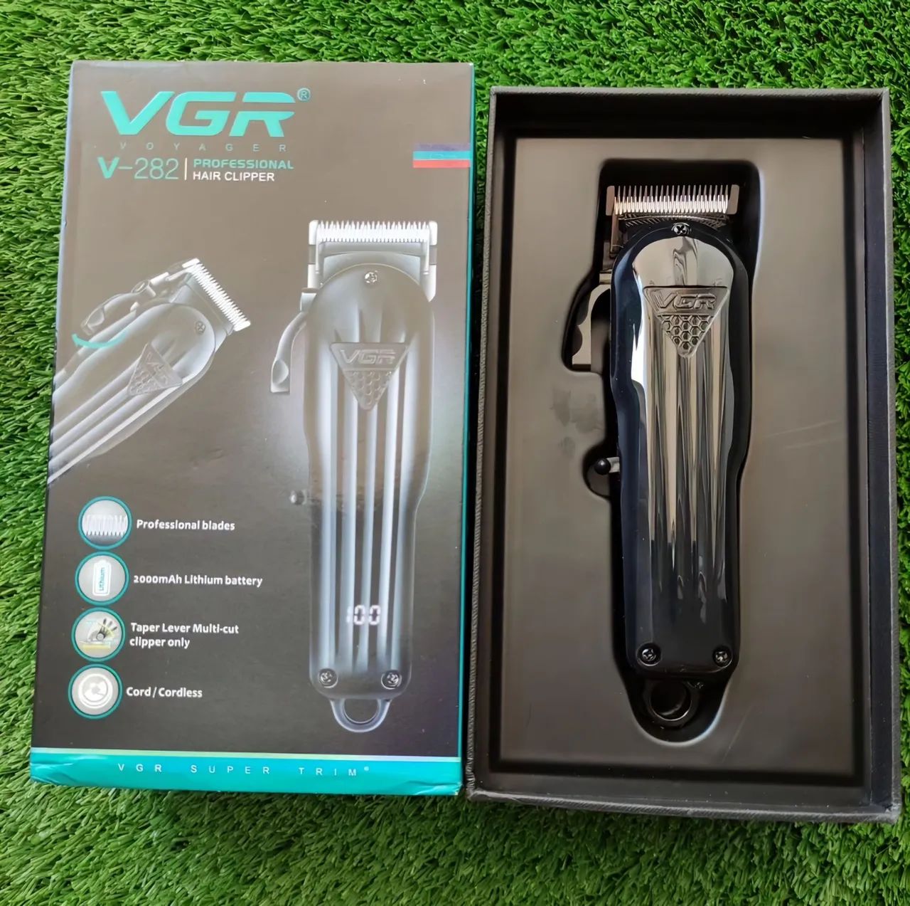 Máquina de cortar cabelo profissional VGR - Foto 6