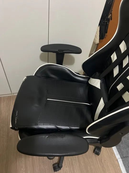 Vendo Cadeira Gamer Usada  - Foto 3