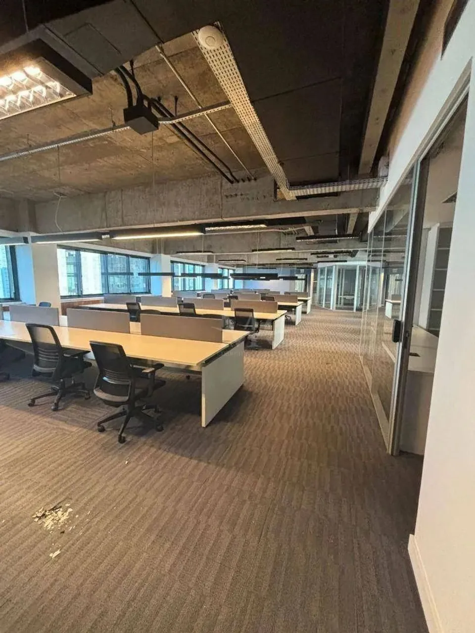SALA MOBILIADA FARIA LIMA