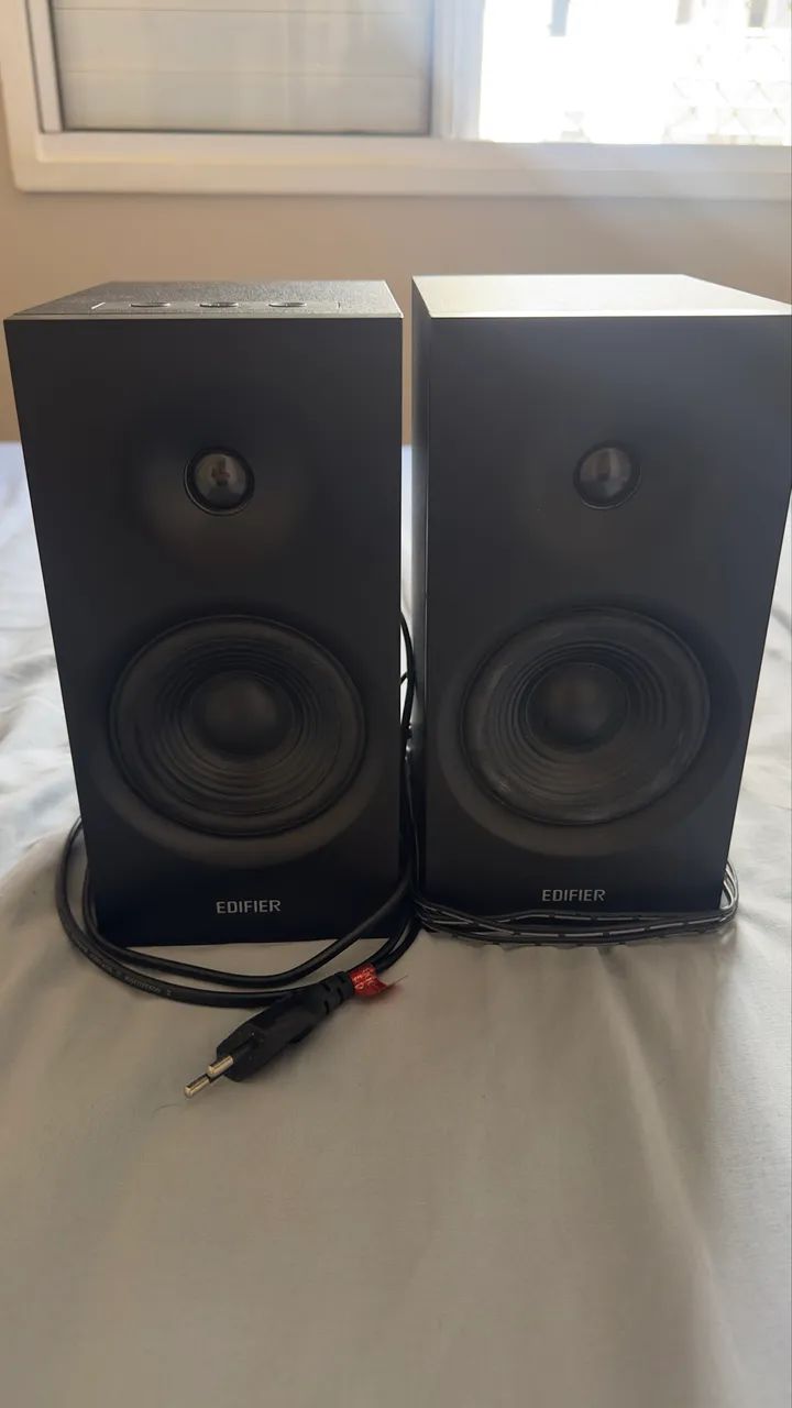Monitores de áudio Edifier R1080BT Bluetooth
