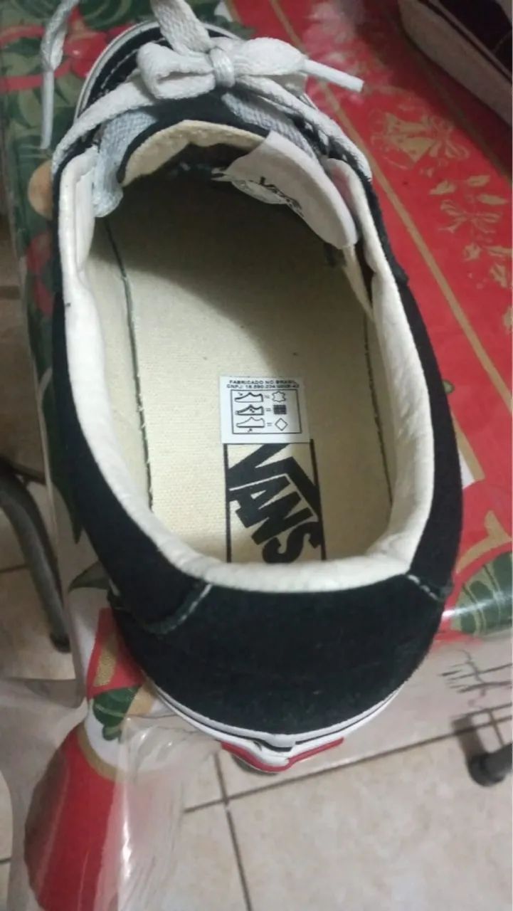 Vendo um Tênis Vans original semi novo