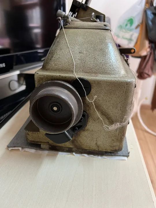 Máquina de Costura Overlock | Crown SK-615 - Foto 5