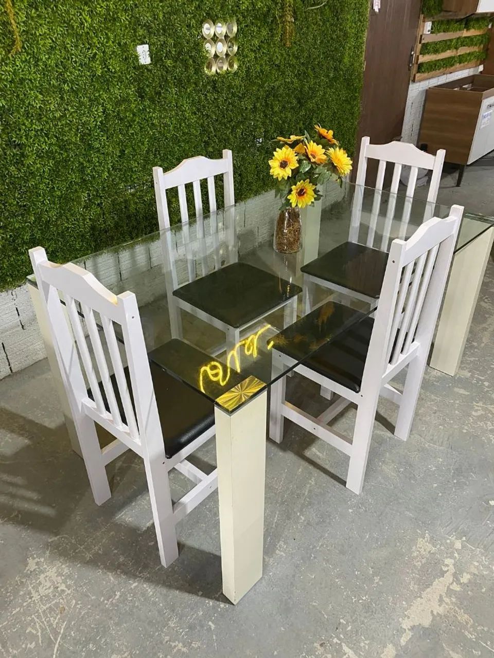 Conjunto mesa 4 lugares